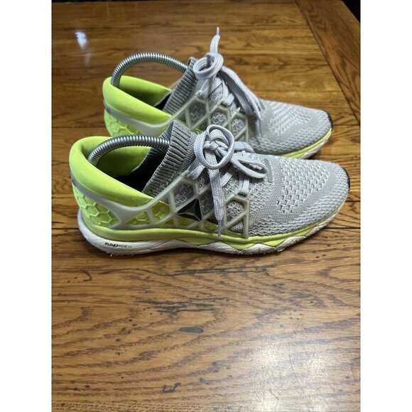 Reebok Running Shoes Womens 9/7.5 Men Floatride Run Ultraknit Gray Sneakers Road - Picture 1 of 8